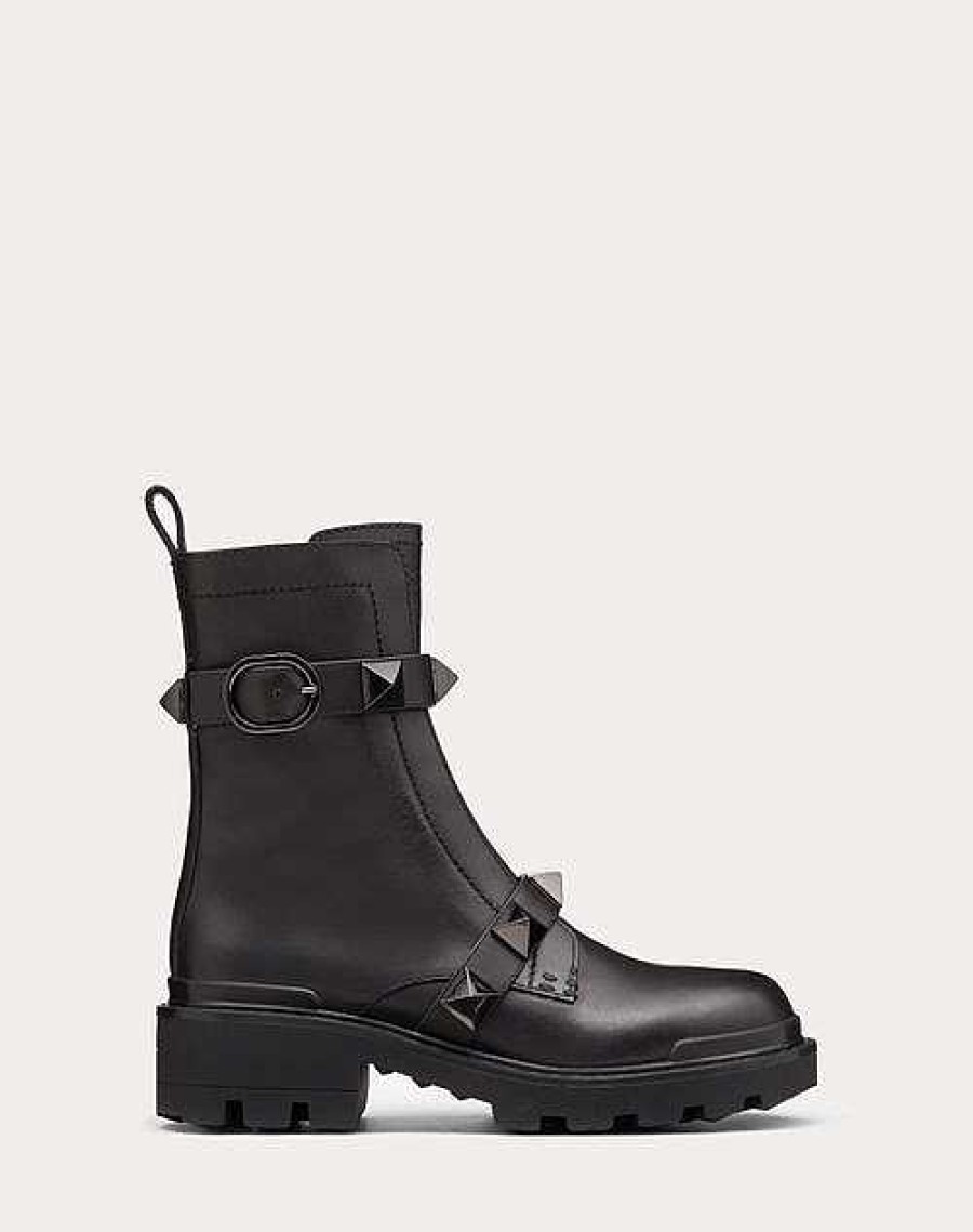 Valentino Roman Stud Calfskin Combat Boot With Tonal Studs 40Mm | Boots