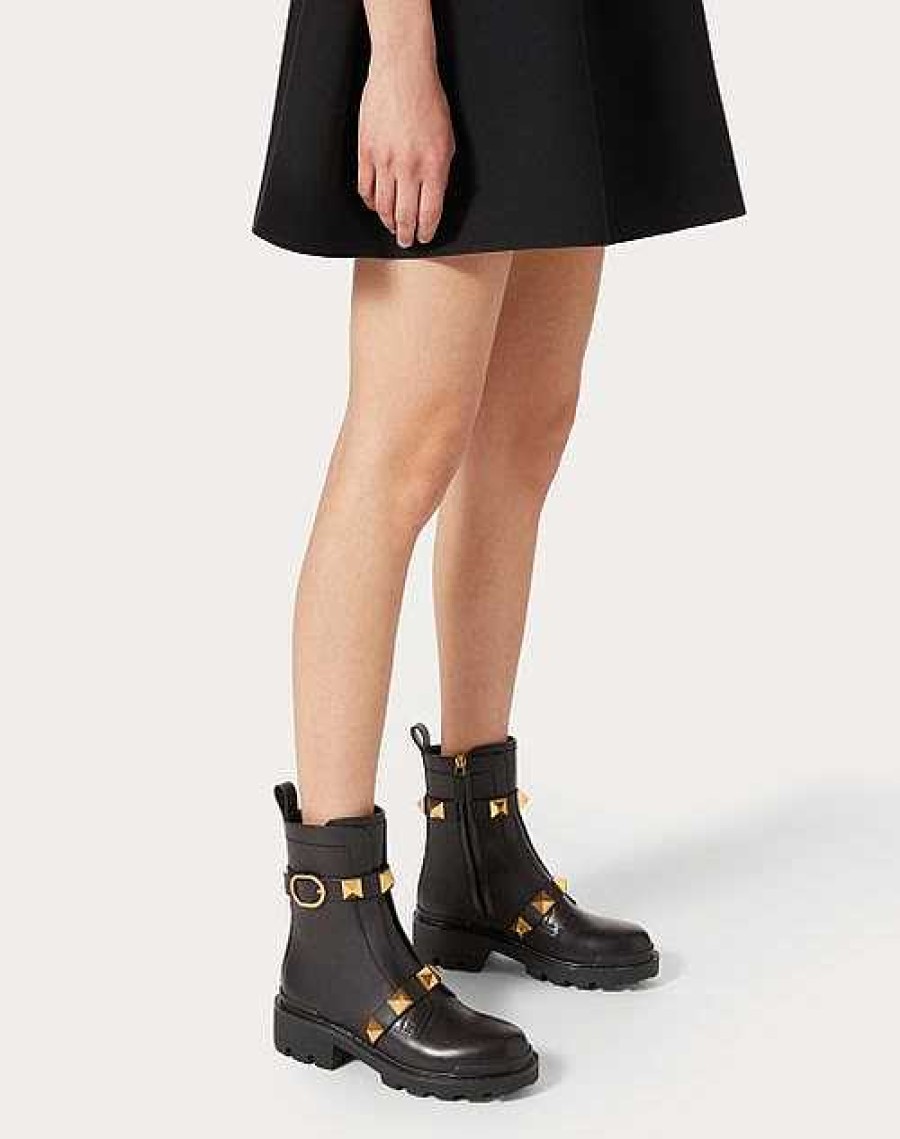 Valentino Roman Stud Calfskin Combat Boot 40Mm | Boots